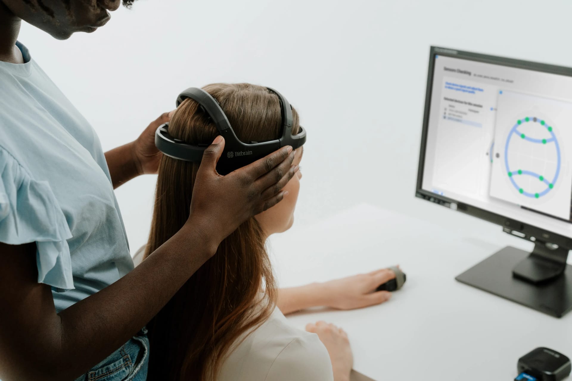 Multidomal recording with stationary eye-tracking, eeg and gsr